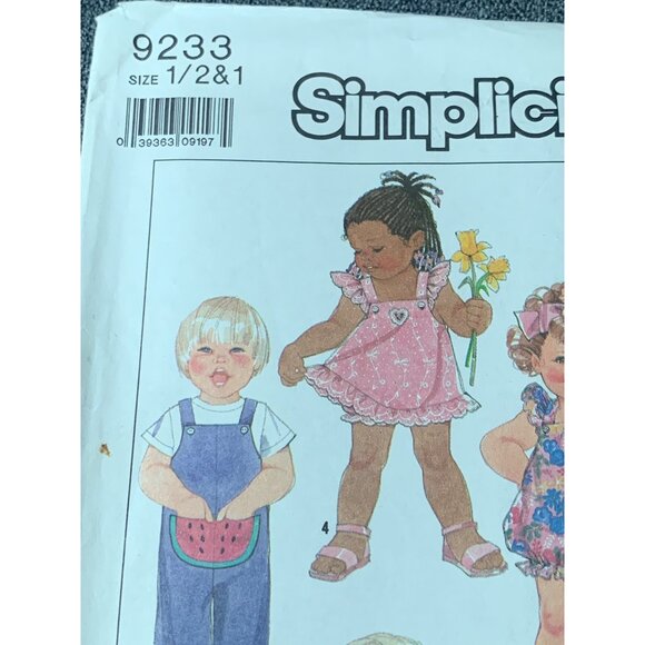 Simplicity Toddlers Jumpsuit Rompers Dress Sewing Pattern sz 1/2-1 9233 - uncut - Picture 2 of 4